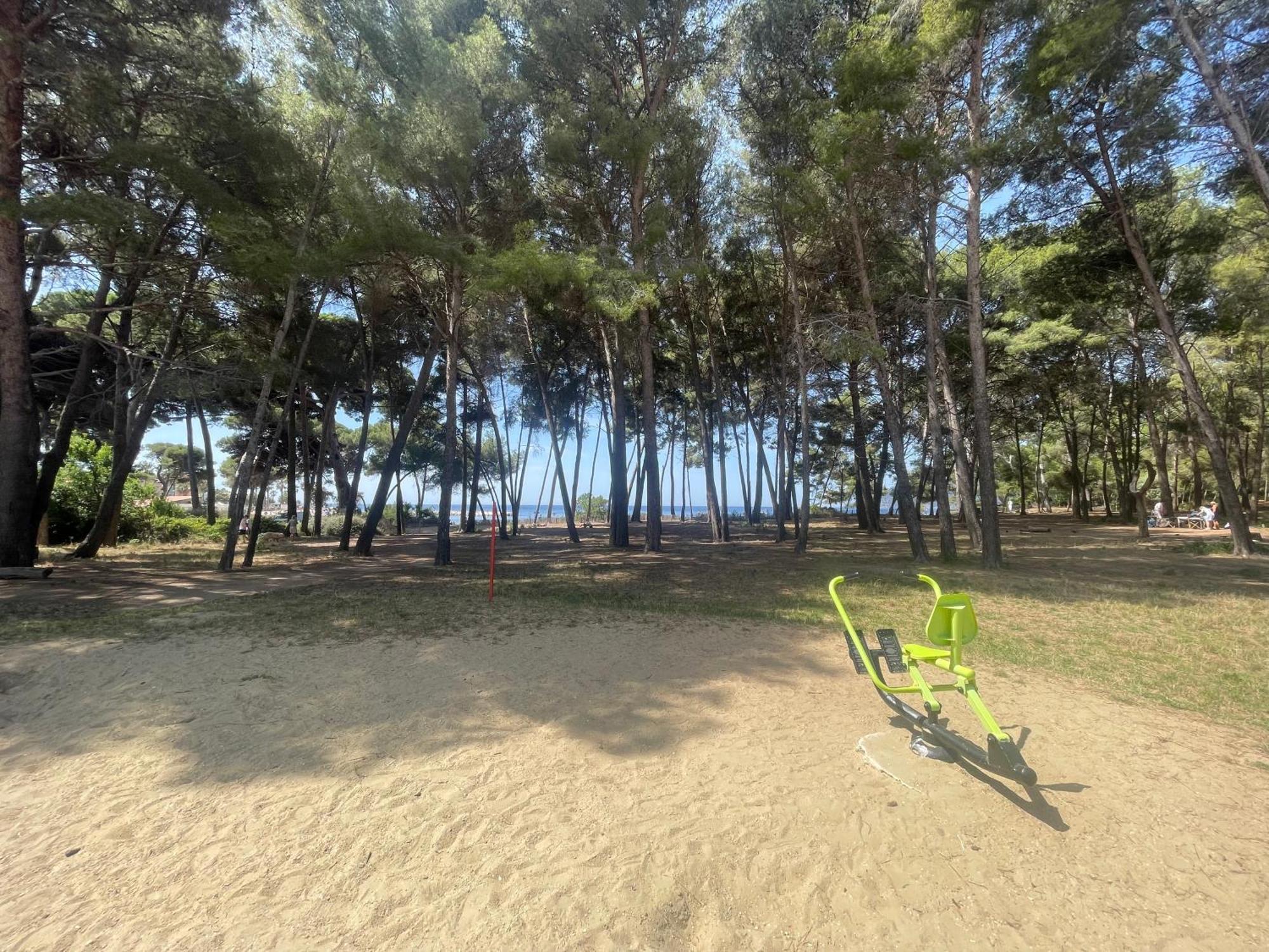 Superbe Studio Avec Terrasse Proximite Plage Сен-Мандріє-сюр-Мер Екстер'єр фото
